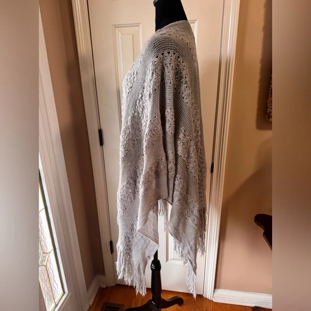 Maurices Soft Gray Knit Wrap